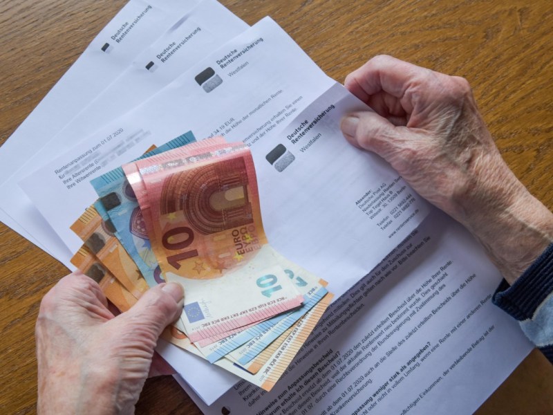 Rentenerhöhung 2022: Die Bezüge werden deutlich ab Juli angehoben.