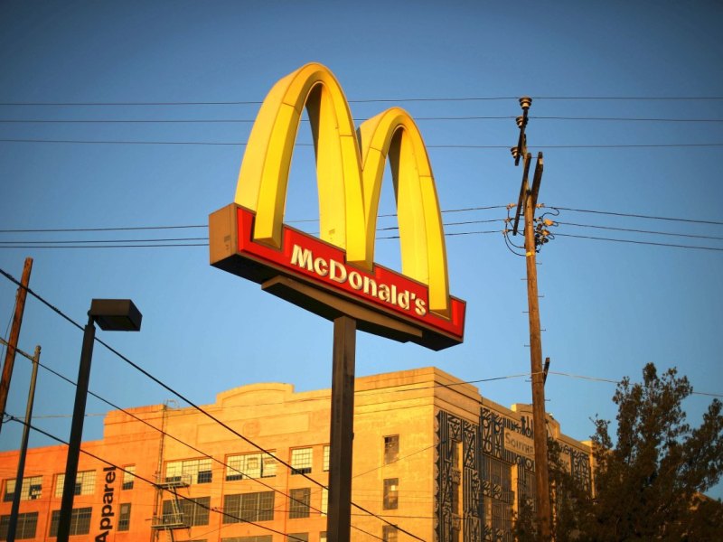 2017-10-24T151445Z_1976111354_RC1F42EC1750_RTRMADP_3_MCDONALDS-RESULTS.JPG