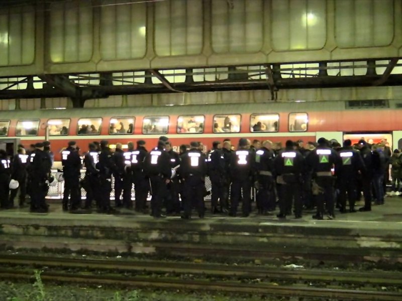 20181208_Ausschreitungen_Hbf_DU-ANC-NEWS-10.jpg