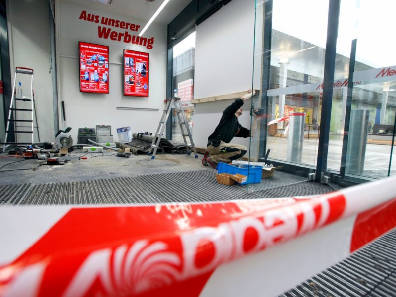 Blitzeinbruch MediaMarkt Bochum.JPG