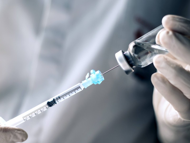 Ein Arzt aus Bochum willeinen Lockdown – aber nur für Geimpfte., Ein Arzt aus Bochum will den Lockdown - doch nur für Geimpfte!