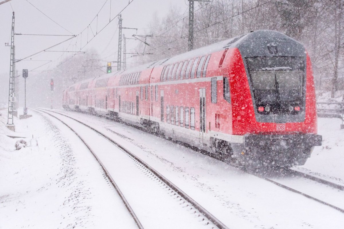 Deutsche Bahn: Mega-Ansturm zu Weihnachten erwartet – SO reagiert das Unternehmen