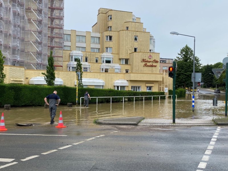 Essen: Chaos nach Rohrbruch