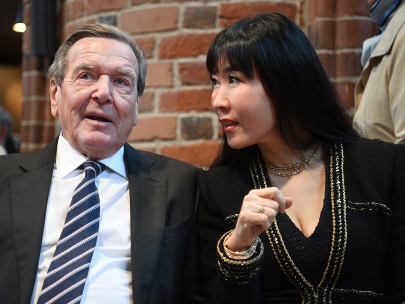 Gerhard Schröder und seine Ehefrau