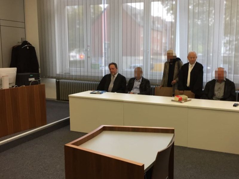 Gerichtstermin Essen Bank.jpeg