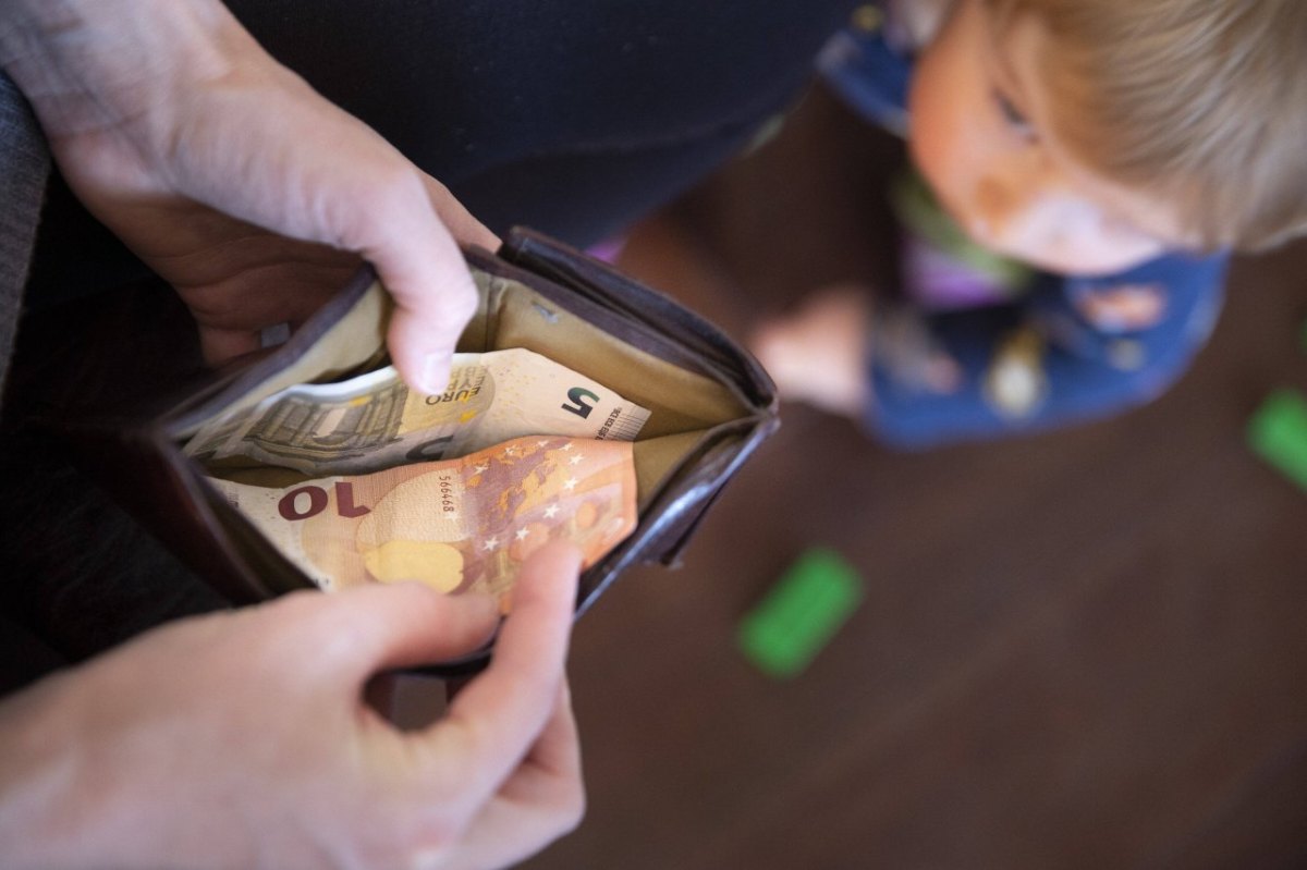 Hartz 4: Steigerung! Bekommen SIE bald mehr Geld?