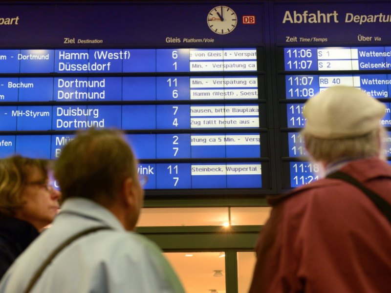 Hbf - Zug fällt aus 57a.jpg
