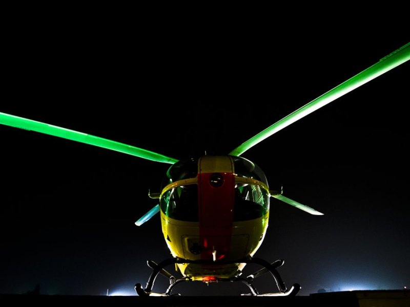 Hubschrauber-nacht-dunkel.jpg