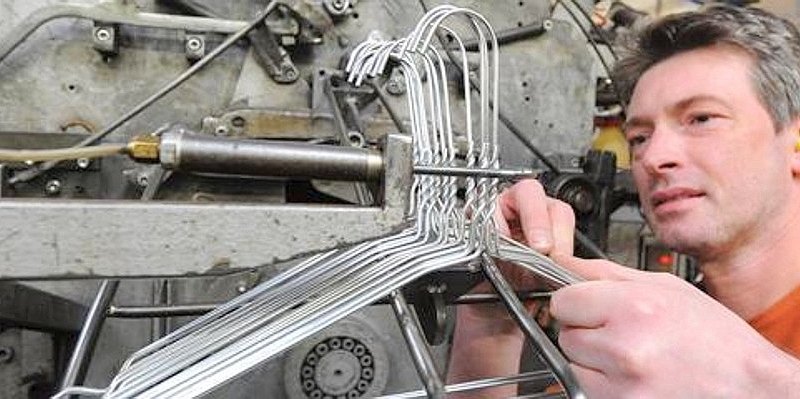 Industrie Metall Kleiderbügel_7--656x240.jpg