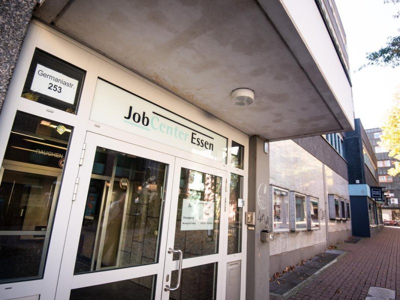Jobcenter-Essen-Hartz-IV.jpg