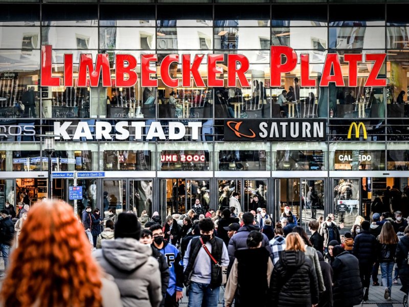Limbecker Platz in Essen.jpg