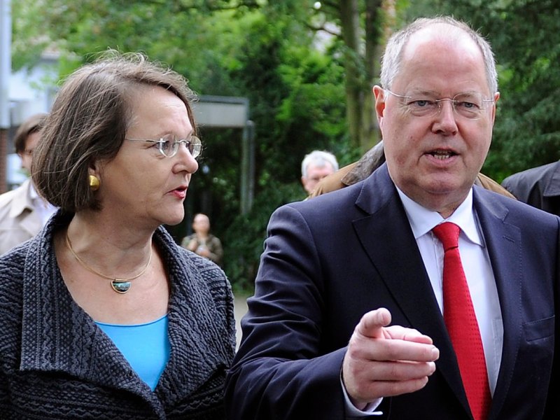 Peer Steinbrück Gertrud.jpg