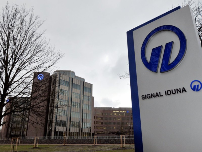 Signal_Iduna.jpg