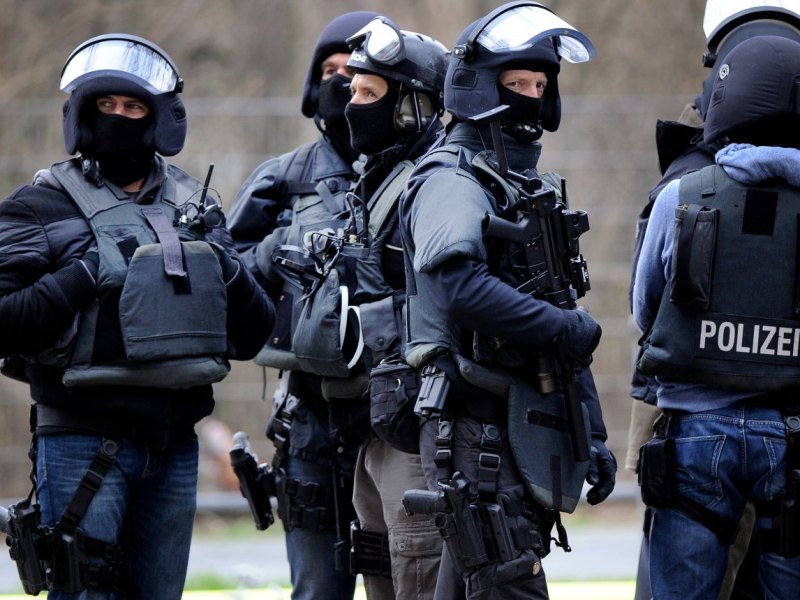 Spezialeinsatzkommando-dpa.jpg