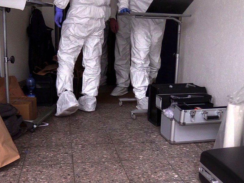 Die Spurensicherung nahm ihre Arbeit im Fall der getöteten Frau aus Essen auf.