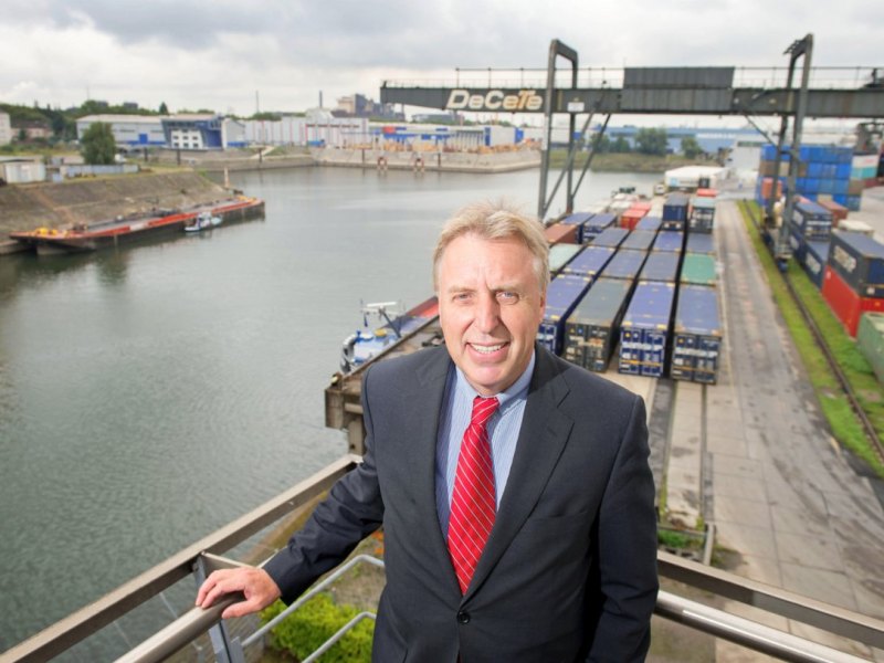 Staake Manager Hafen.jpg