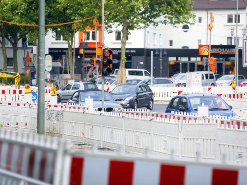 Straßensperrung Baustelle Bochum.jpg