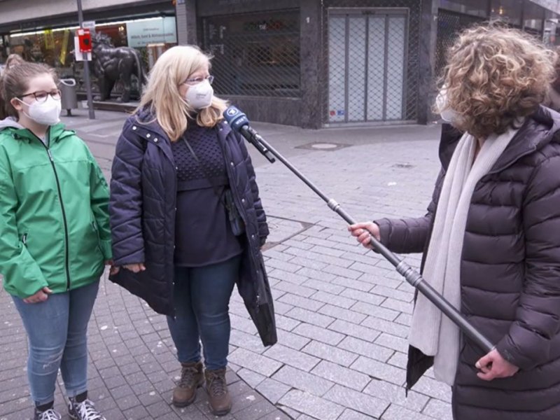Straßenumfrage Hart aber fair