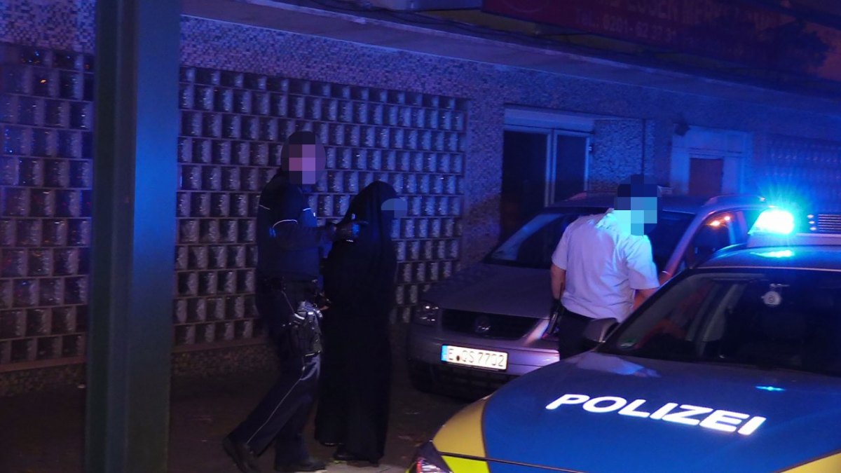 Tötungsdelikt-Essen-Burka.JPG