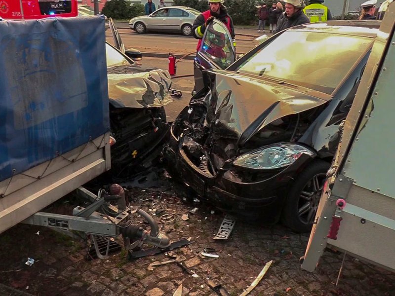 Unfall-Essen-Gladbecker-Straße.jpg