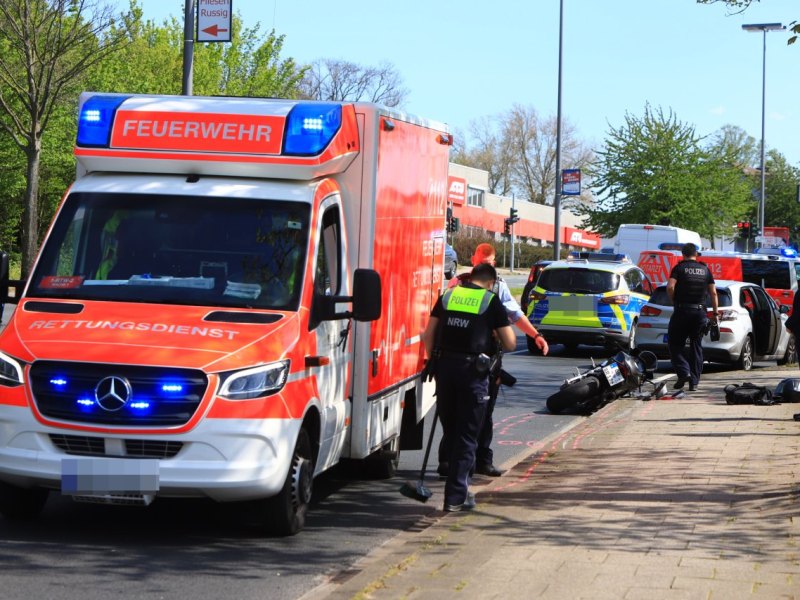 Verkehrsunfall Bochum.JPG