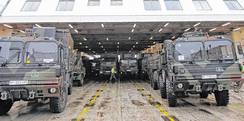 Verladung von _Patriot_-Flugabwehrraketen--656x240.jpg