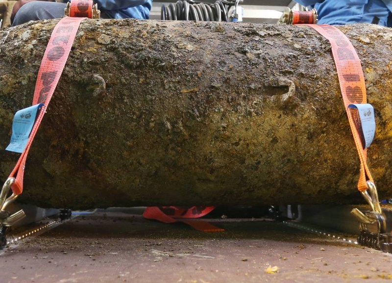 Zehn Zentner Bombe Oberhausen Entschaerfung .jpg
