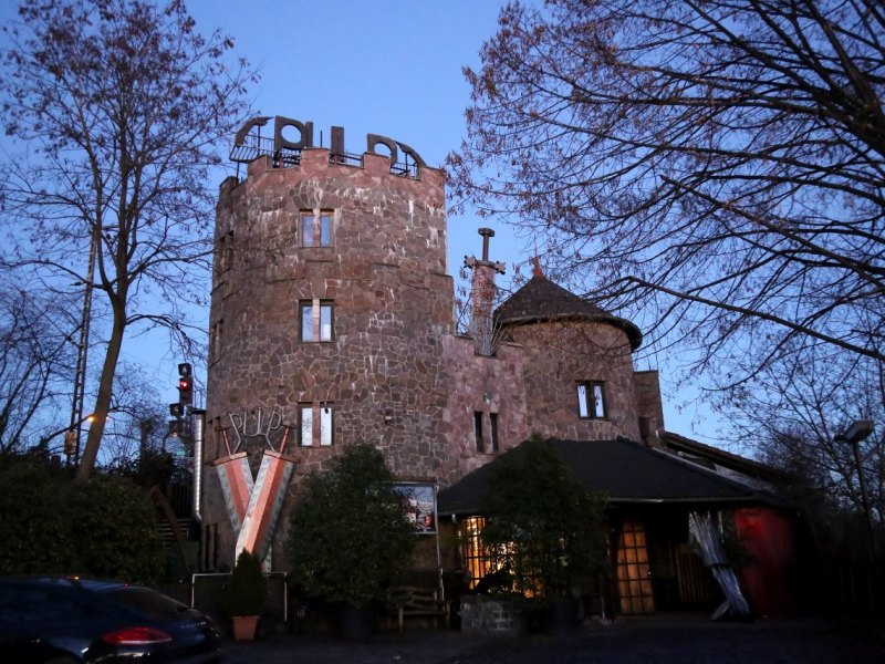 duisburg-disco-schloss-pulp.jpg