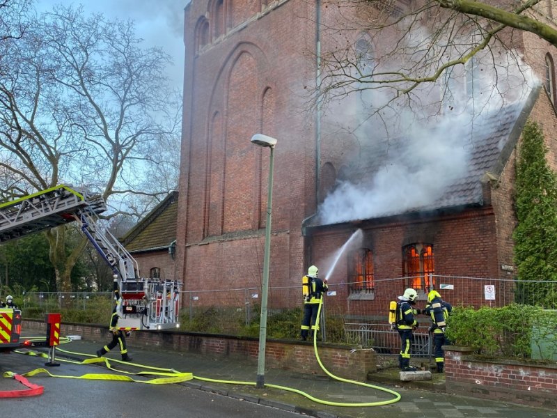 gelsenkirchen feuerwehr.jpg