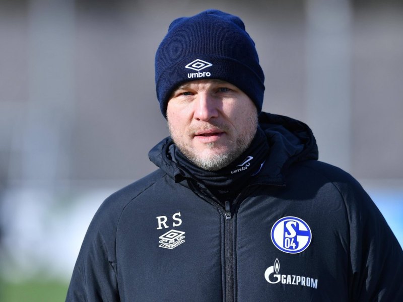 schalke-trainer.jpg