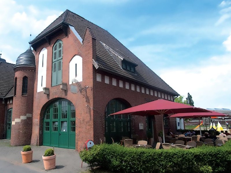 Biergarten Dortmund Pferdestall.JPG