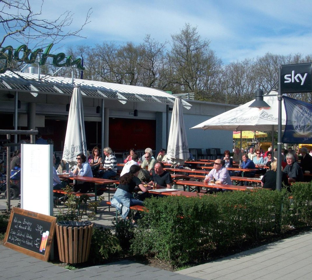 Biergarten Duisburg Seehaus.JPG