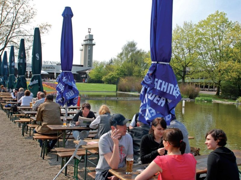 Biergarten Essen Wassergarten im Grugapark.JPG