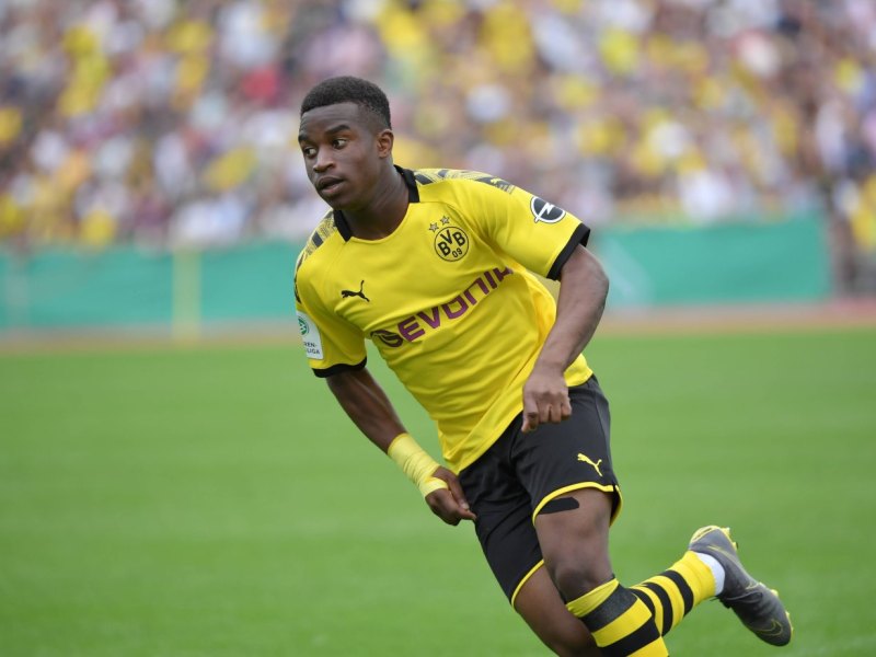 Borussia Dortmund Youssoufa Moukoko.jpg