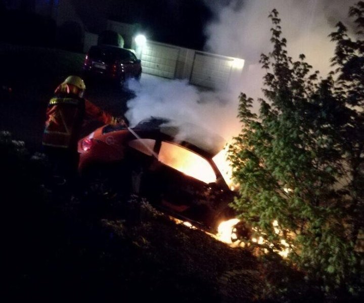 Brennender Beatle.jpg