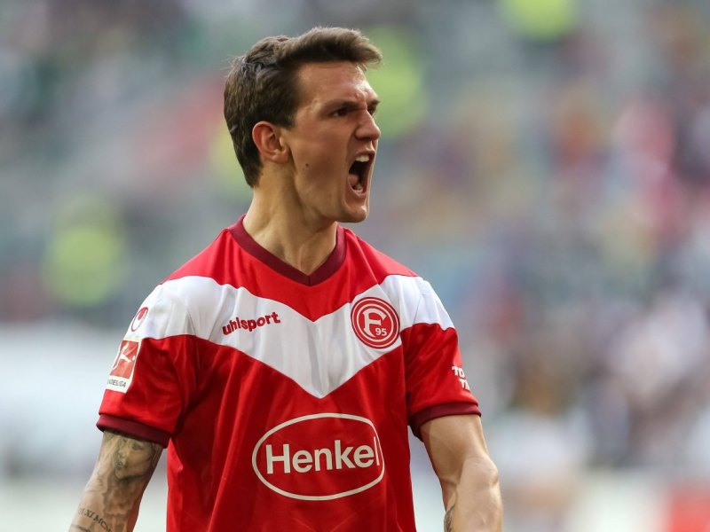 FC Schalke 04 Benito Raman.jpg