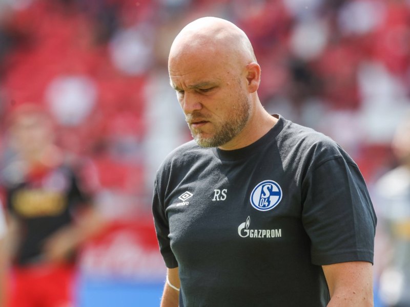 FC Schalke 04 Rouven Schröder.jpg