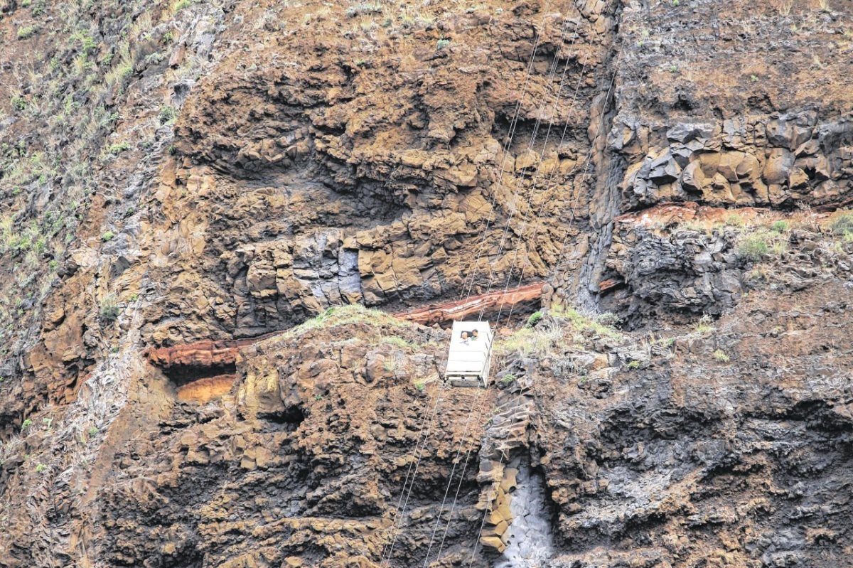 Fajã dos Padres Aufzug.JPG