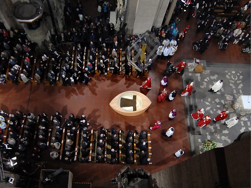 Heiliger Rock Wallfahrt Trier