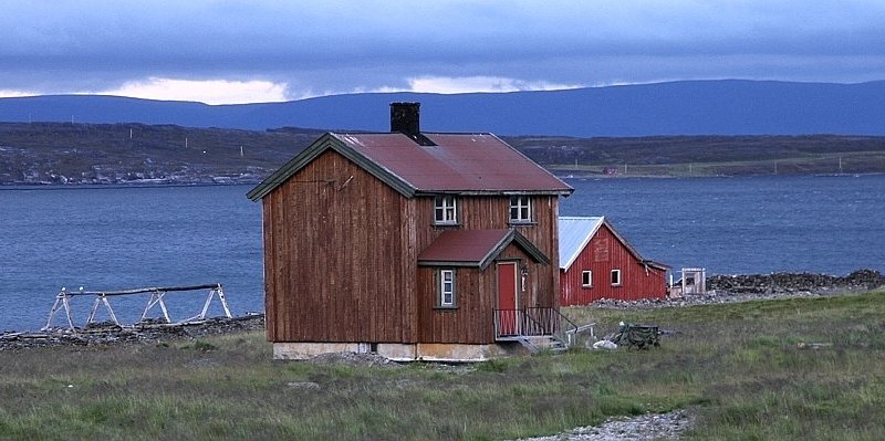 Holzhütte Skandinavien.JPG
