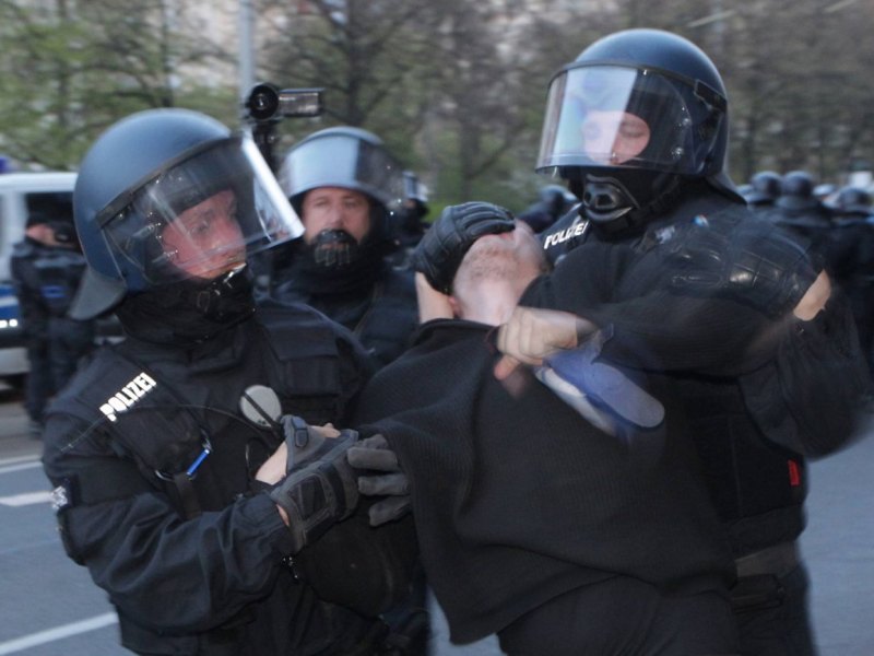 Polizeigewalt.jpg