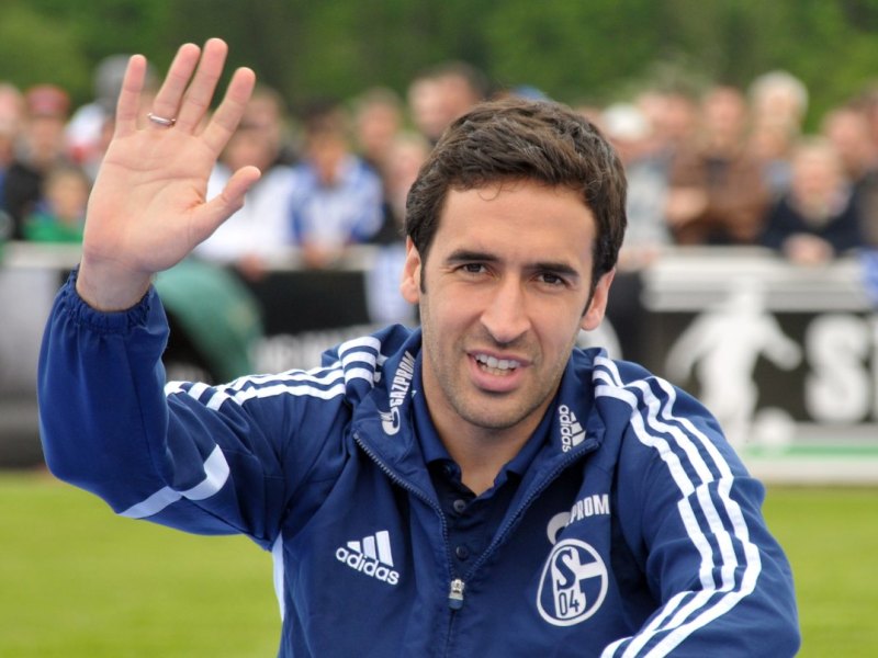 Schalke_Raul.jpg