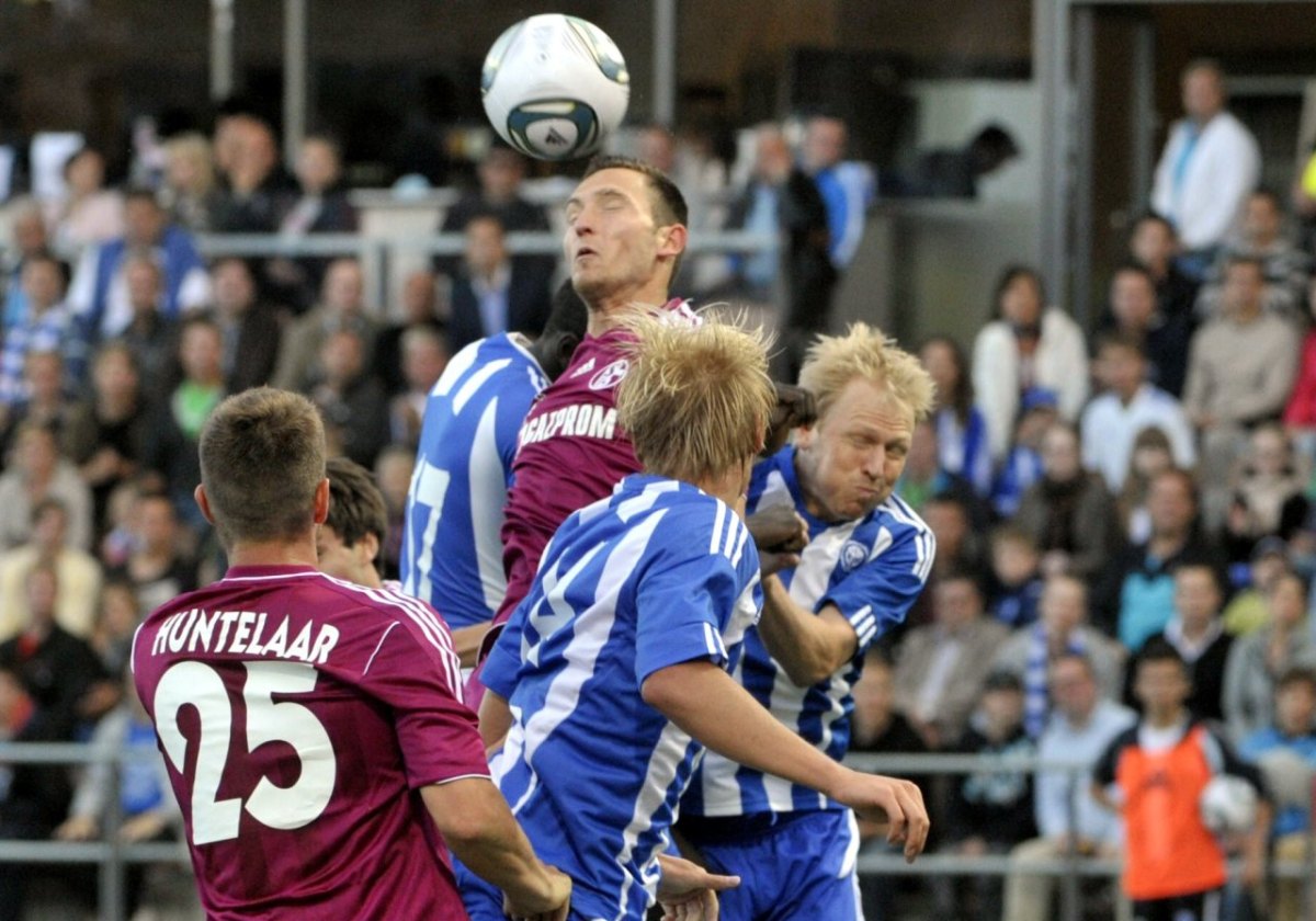 SchalkeHelsinki.jpg