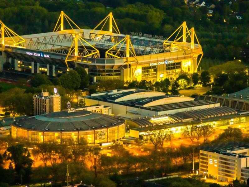 Signal Iduna Park.jpg