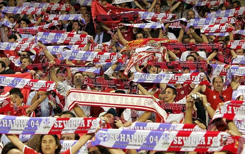 Twitter Schalke Sevilla.jpg