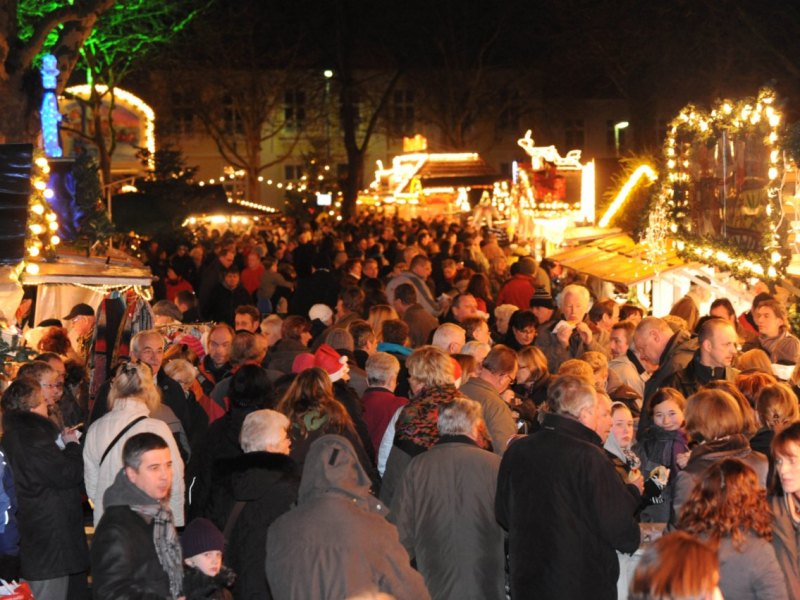 Weihnachtsmarkt Moers.jpg