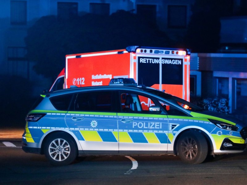 dortmund polizei rettungswagen.jpg