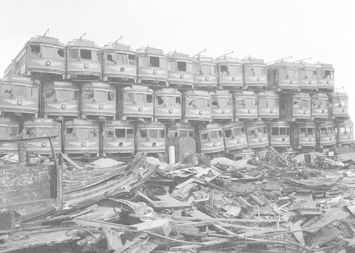 junked_streetcars~e3e6afd5-ff9d-4afd-a555-1a0d0f4350d4.jpg