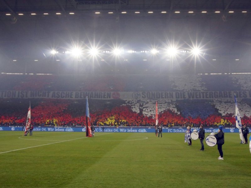 schalke-nuernberg-choreo1.jpg