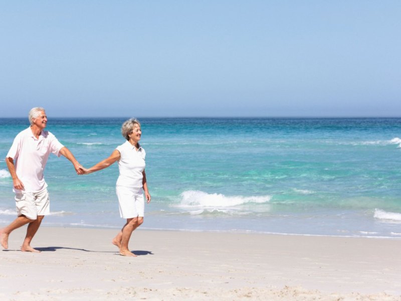 senioren am strand.jpg